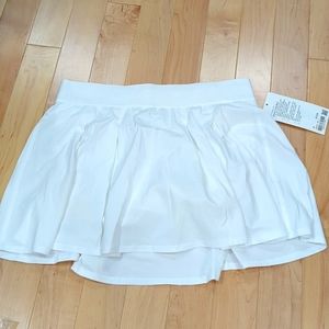 Brand new Lululemon tennis skirt in white